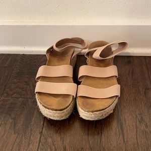 Steve Madden tan espadrille sandals